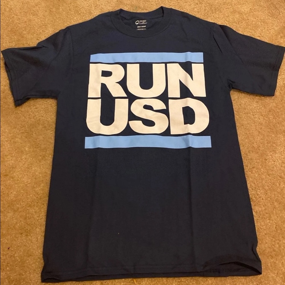NWOT S USD spirit t shirt